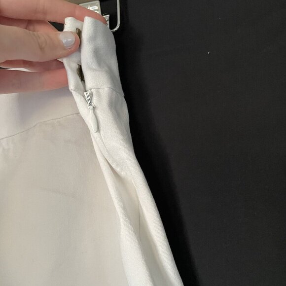 Lands End Womens Fit 2 White Stretch Cotton Blend Pants Size 12 side zip - Picture 3 of 7